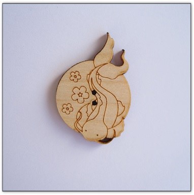 bouton bois au ptit bonheur - la cigogne qui brode