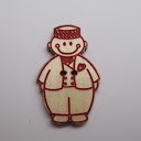 bouton bois au ptit bonheur - la cigogne qui brode