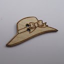 bouton bois au ptit bonheur - la cigogne qui brode